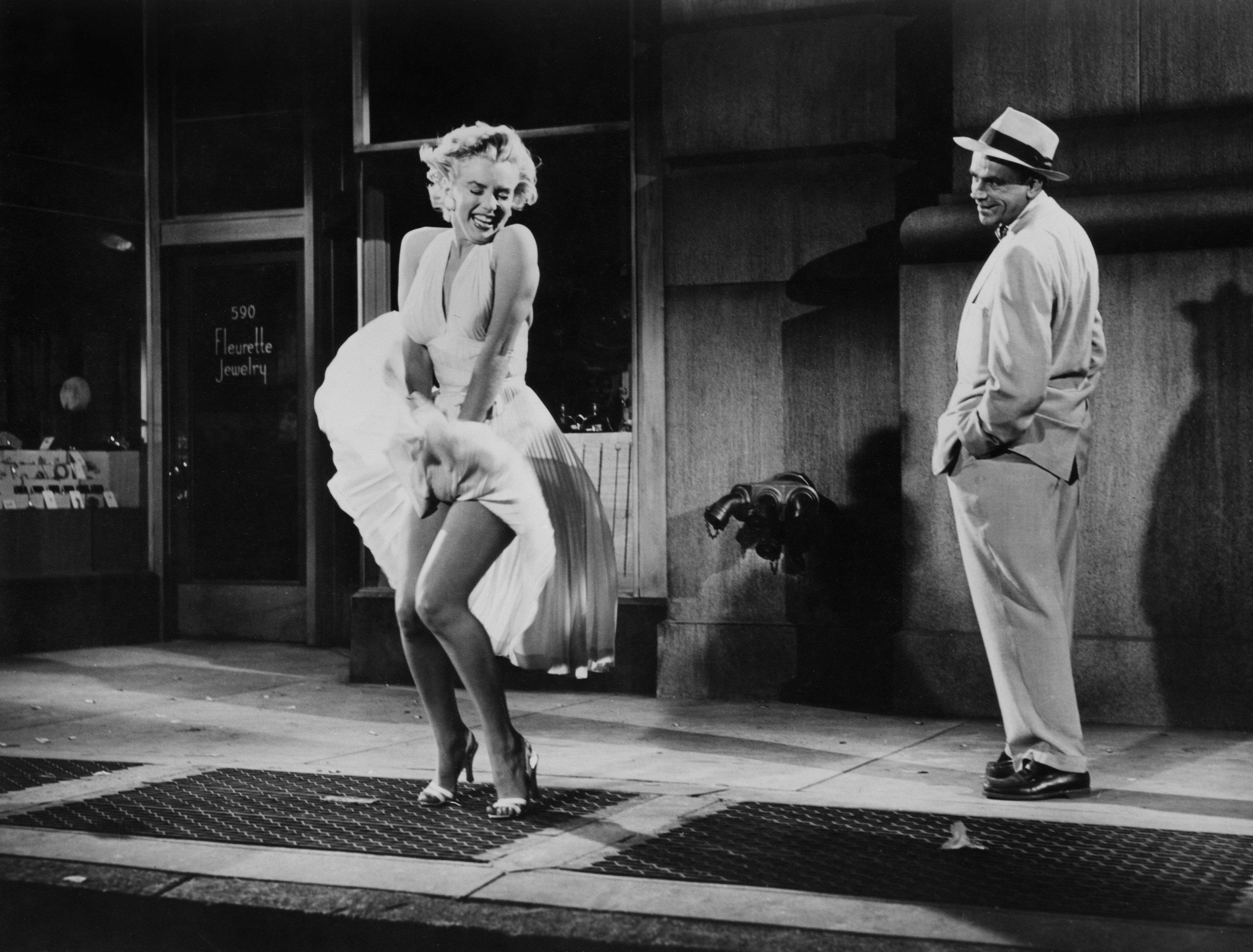 Au furat-o pe Marilyn Monroe! Martorii descriu scene demne de filme: &bdquo;A venit noaptea, cu un fierăstrău&rdquo;