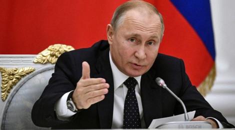 Președintele rus Vladimir Putin, tot mai nepopular, le promite cetățenilor o viaţă mai bună
