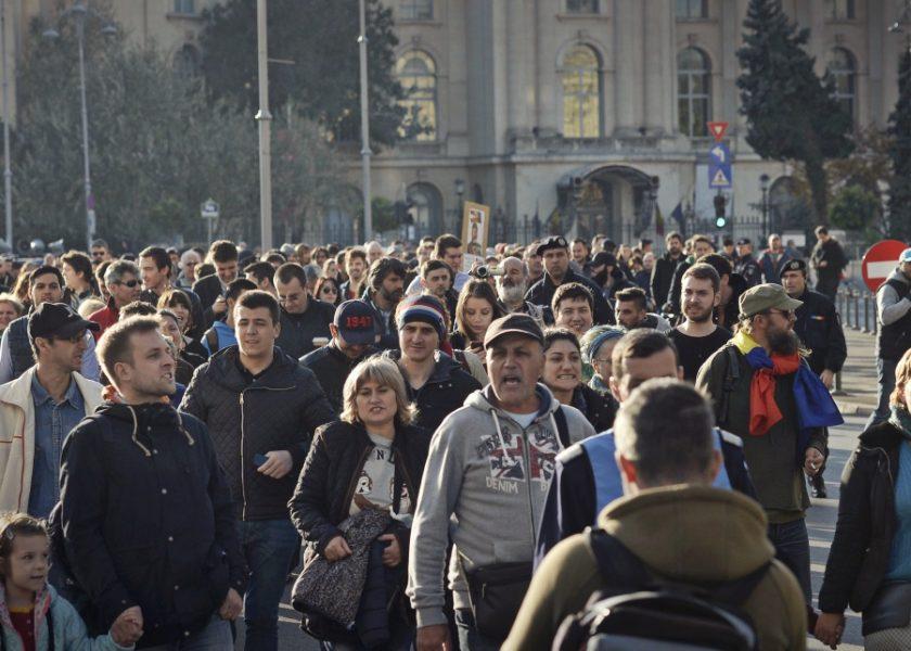 Codul Muncii va fi modificat! Rom&acirc;nii vor lucra și o zi din weekend, ca pe timpul lui Ceaușescu