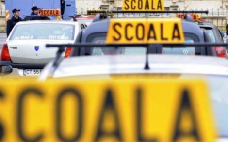 Mașinile școlilor de șoferi, interzise pe marile bulevarde la ore de vârf! Poliția Română a făcut publică lista străzilor vizate de restricții 