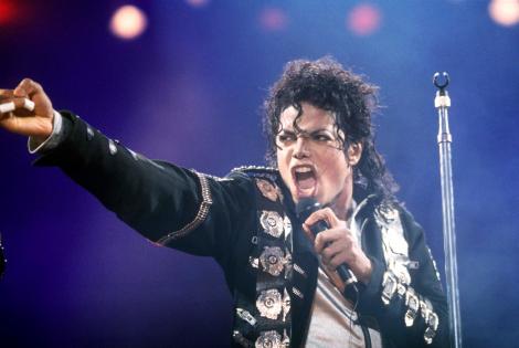 Regizorul i-a închis telefonul în nas, de două ori! „Nu puteam să cred că e chiar Michael Jackson!”. Secretele celor mai cunoscute videoclipuri ale artistului