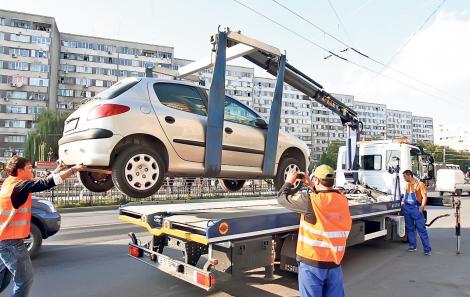 Mașinile parcate neregulamentar în București vor fi ridicate! Cât vor plăti șoferii ca să le recupereze
