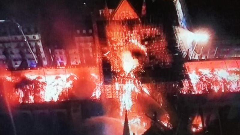 Incendiul de la Notre-Dame nu are origine criminală