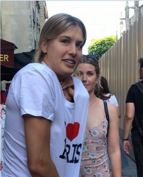 Jucatoarea de la Roland Garros și-a scos tricoul în plină stradă: ”Mi-era ruşine, lumea se uita”