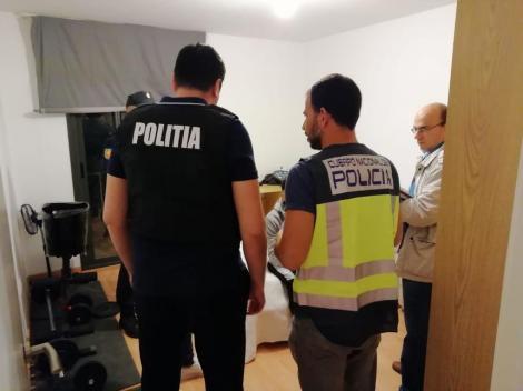 Percheziţii în Prahova şi în Bucureşti la persoane bănuite de evaziune fiscală şi spălare a banilor