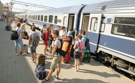 Mersul trenurilor 2019: Trenuri de vară spre Bulgaria, Grecia și Turcia. Cât costă biletul