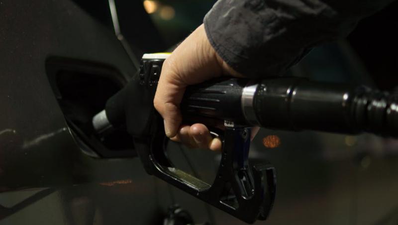 Piața carburanților devine transparentă! Aplicația care îți permite monitorizarea prețurilor și alegerea celor mai bune oferte