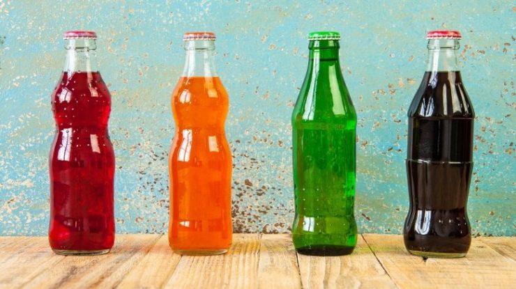 Studiu: un pahar de suc pe zi poate crește riscul de cancer
