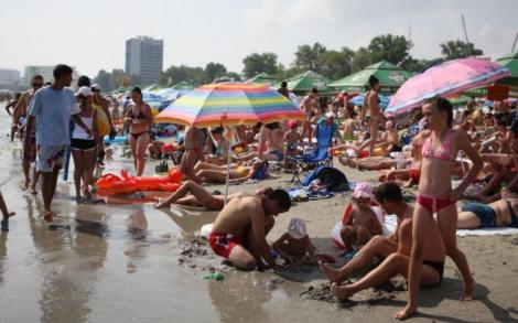 Protest: Constănțenii cer o plajă care să nu fie sufocată de plastic