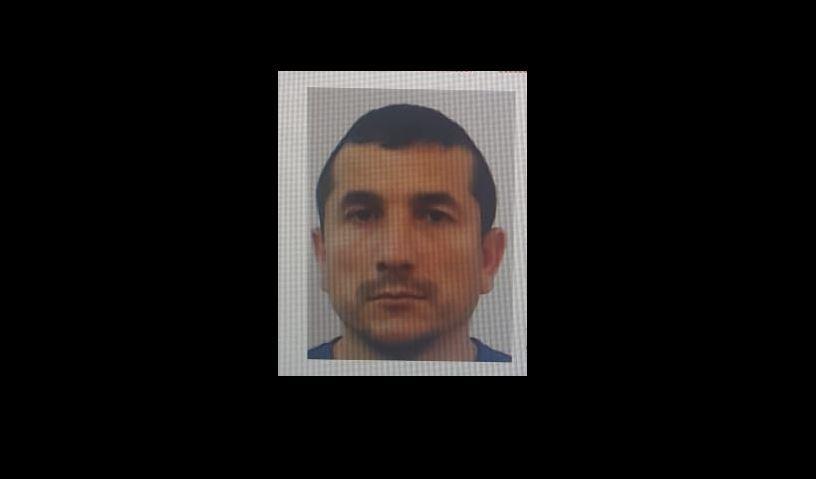 Un deţinut &icirc;ncarcerat pentru furt calificat  evadat de la un punct de lucru din Timişoara. Poliția &icirc;l caută si a stablit filtre