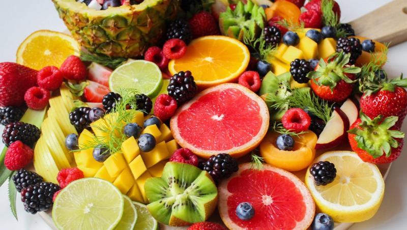 Cât de eficientă este dieta cu fructe? Iată ce spune nutriționistul Gianluca Mech