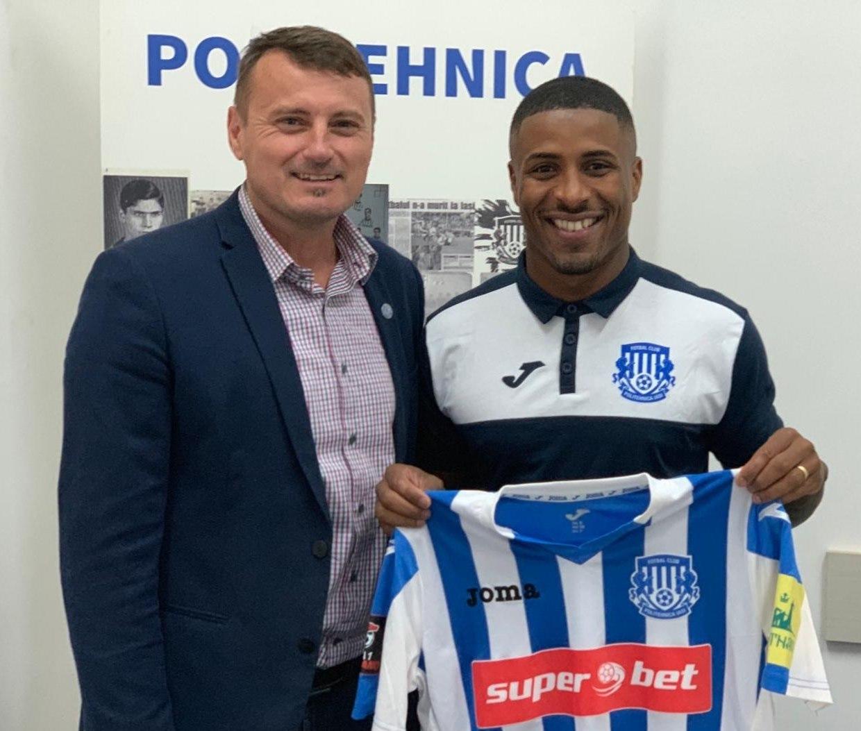 Lu&iacute;s Carlos Almada Soares "Platini" şi-a prelungit contractul cu Poli Iaşi