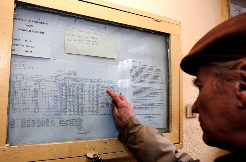 Lege controversată, pusă-n aplicare: Locatarii, care nu-și plătesc &icirc;ntreținerea, vor răm&acirc;ne fără mașini!