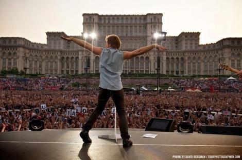 Bon Jovi şi The Cure vor cânta în Piaţa Constituţiei din Bucureşti. Program concert