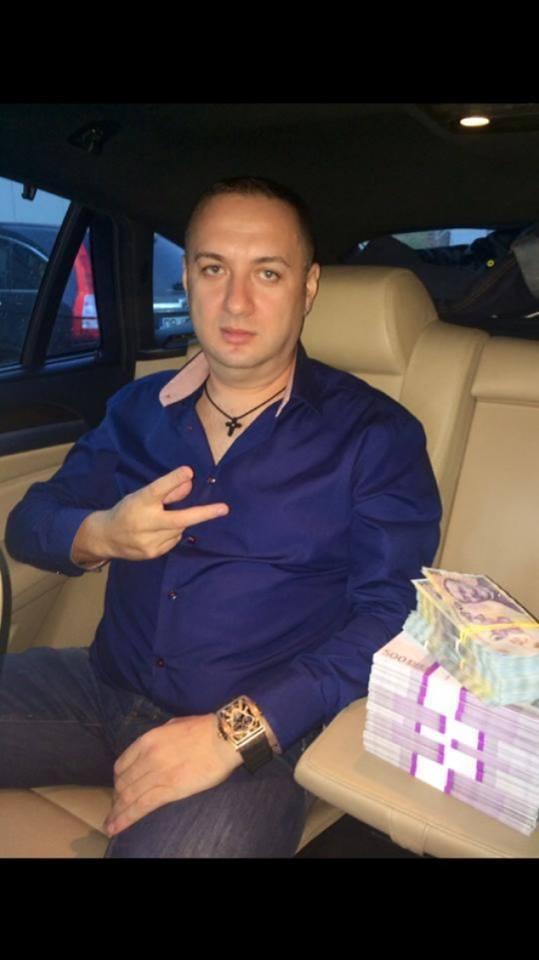 Leo de la Strehaia a fost reţinut. Acesta a fost audiat &icirc;n dosarul &icirc;n care este cercetat fiul său. VIDEO