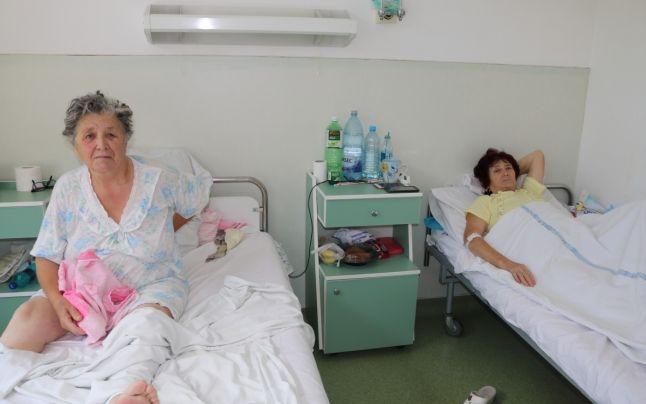 Mărturiile pacientelor după scandalul din Mehedinți. &bdquo;Doamna asistentă nu s-a purtat ur&acirc;t, i-a explicat că &icirc;şi face datoria&rdquo;