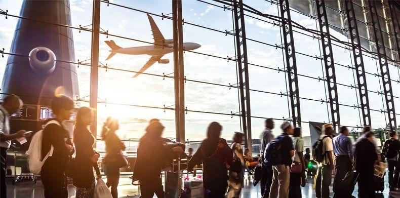 Pasagerii firmelor aviatice din Rom&acirc;nia au pierdut 2.500 de ore de vacanță