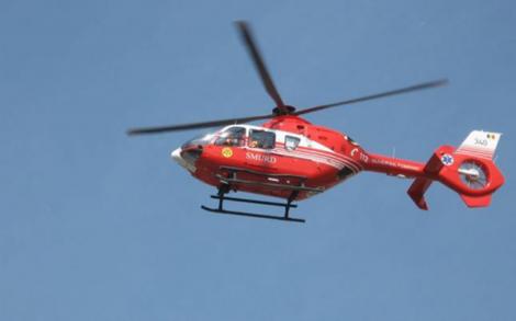Copil de 13 ani preluat cu elicopterul SMURD, după ce s-a înecat într-o piscină