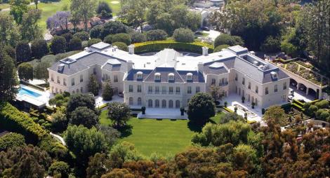 O fostă casă din Los Angeles a producătorului Aaron Spelling a fost vândută la preţul record de 120 de milioane de dolari