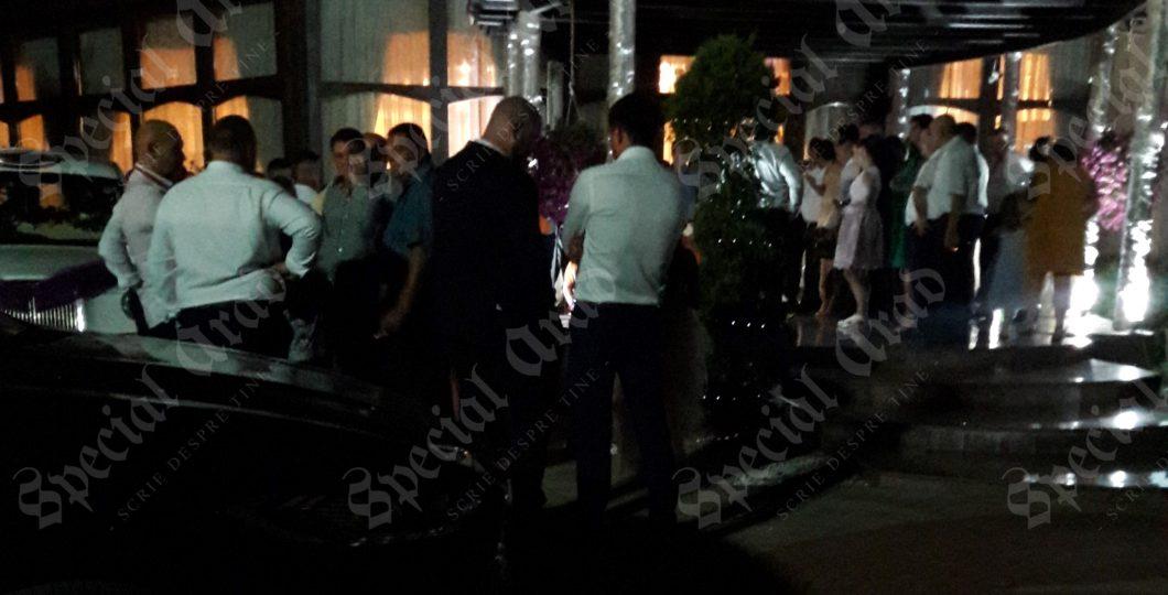 Nuntă de coșmar pentru doi &icirc;ndrăgostiți! Unul dintre invitați s-a prăbușit pe ringul de dans și a murit