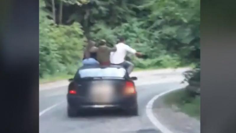 Imagini șocante! Patru tineri s-au dezlănțuit total, în timp ce mergeau pe Transfăgărășan (VIDEO)