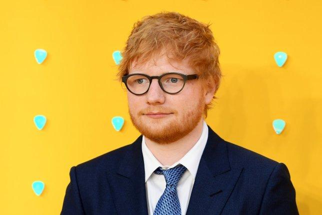 Motivul pentru care Ed Sheeran a cumpărat casele din vecinătatea locuinţei sale. Suma cheltuită este enormă