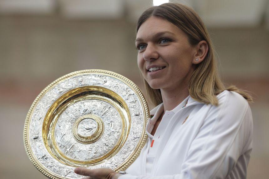 Simona Halep pusă &icirc;ntr-o postură jenantă: &bdquo;Sunt blocată &icirc;n Elveția. Cine-mi poate trimite 500 de euro, vă rog!&rdquo;