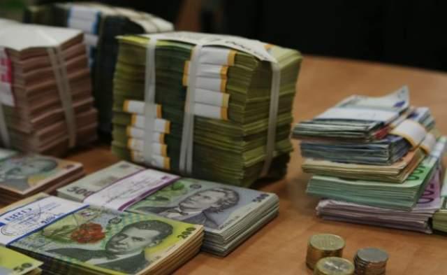 Zeci de mii de lei diurnă pentru o navetă de 10 kilometri! Magistrați descoperiți că &icirc;ncasează sume enorme pentru transport