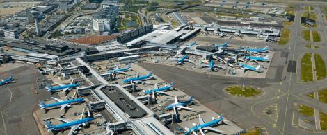 Zeci de zboruri au fost anulate pe aeroportul Schiphol din Amsterdam, din cauza unei defecţiuni