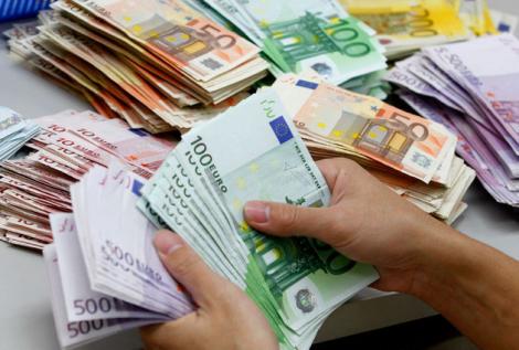BNR Curs valutar 25 iulie 2019. Euro și dolarul cresc