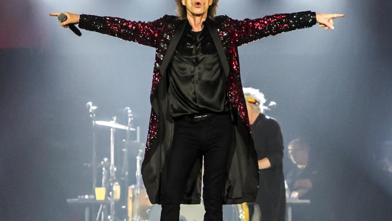 Mick Jagger are, la 76 de ani, un copil de 3 ani. Ce nu știai despre cuceritorul de la Rolling Stones