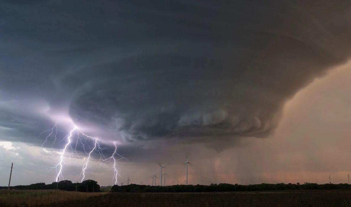 Vremea 3 iulie 2019. Se &icirc;ntorc ploile, descărcările electrice și grindina