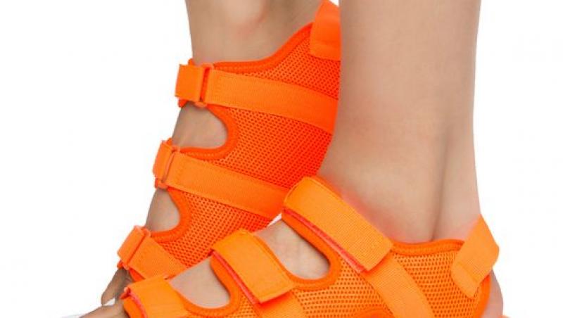 Ce papuci de plajă sunt la modă în 2019. 5 modele pentru vara aceasta