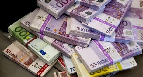 BNR Curs valutar 30 iulie 2019. Euro crește peste 4.73, lira sterlină scade drastic