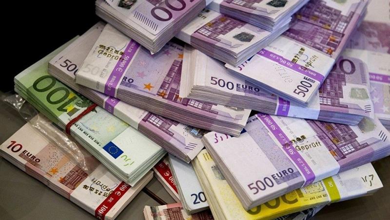 BNR Curs valutar 30 iulie 2019. Euro crește peste 4.73, lira sterlină scade drastic