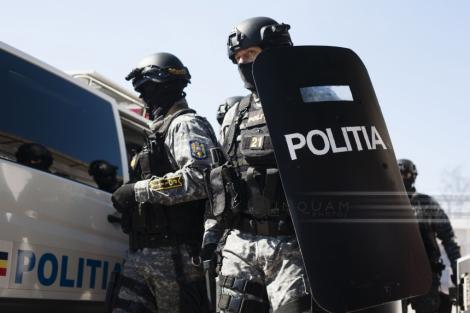 Control de amploare în Complexul Europa din Bucureşti. Aproape 700 de poliţişti şi 250 de jandarmi participă la acţiune