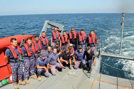 Un oficial NATO s-a aflat la bordul unei nave militare româneşti, coordonând un exerciţiu în Marea Neagră
