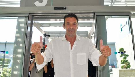 Gianluigi Buffon face vizita medicală la Juventus. Va semna pe un an cu echipa torineză