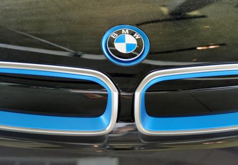 BMW şi Daimler vor colabora pentru dezvoltarea tehnologiei automobilelor autonome