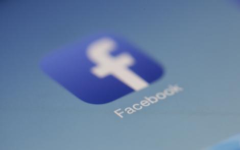 Facebook consemnează utilizatorii care promovează în mediul online medicamente pentru tratarea unor afecțiuni.