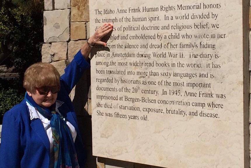Eva Mozes Kor, supravieţuitoare a Holocaustului şi a experimentelor doctorului Mengele, a murit la v&acirc;rsta de 85 de ani