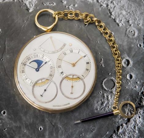Un ceas de buzunar inspirat de aselenizare, vândut la Londra pentru suma record de 3,6 milioane de lire sterline