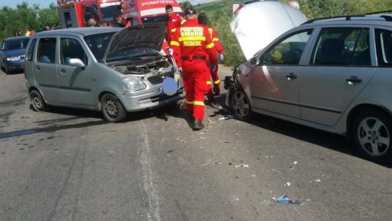 Accident în Sibiu: Cinci oameni răniţi, între care doi copii, după ce o maşină a intrat pe contrasens
