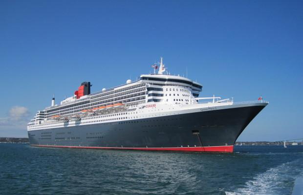 Un bebeluș a murit după ce a fost scăpat de la o &icirc;nălțime de 45 de metri