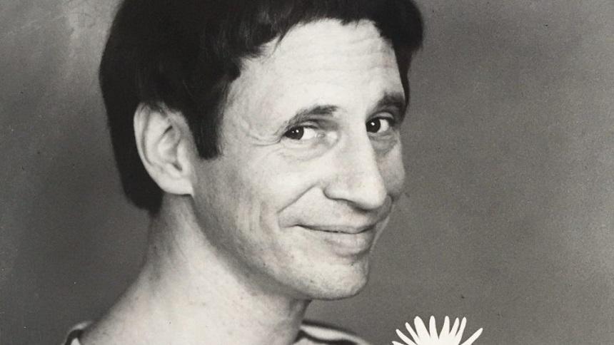 Actorul şi scriitorul Richmond Shepard, cel mai v&acirc;rstnic mim din lume, a murit la 90 de ani