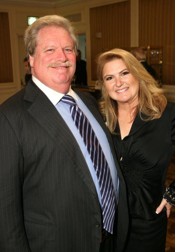 Numele lui Sorin Grindeanu şi Liviu Dragnea apar &icirc;ntr-o anchetă din SUA care &icirc;l vizează pe un activist pro-Trump