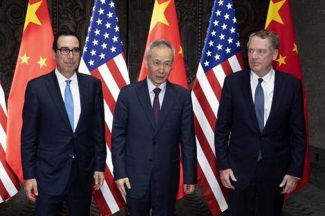 SUA şi China au reluat miercuri negocierile comerciale fără progrese vizibile. Viitoarea întâlnire va fi în septembrie