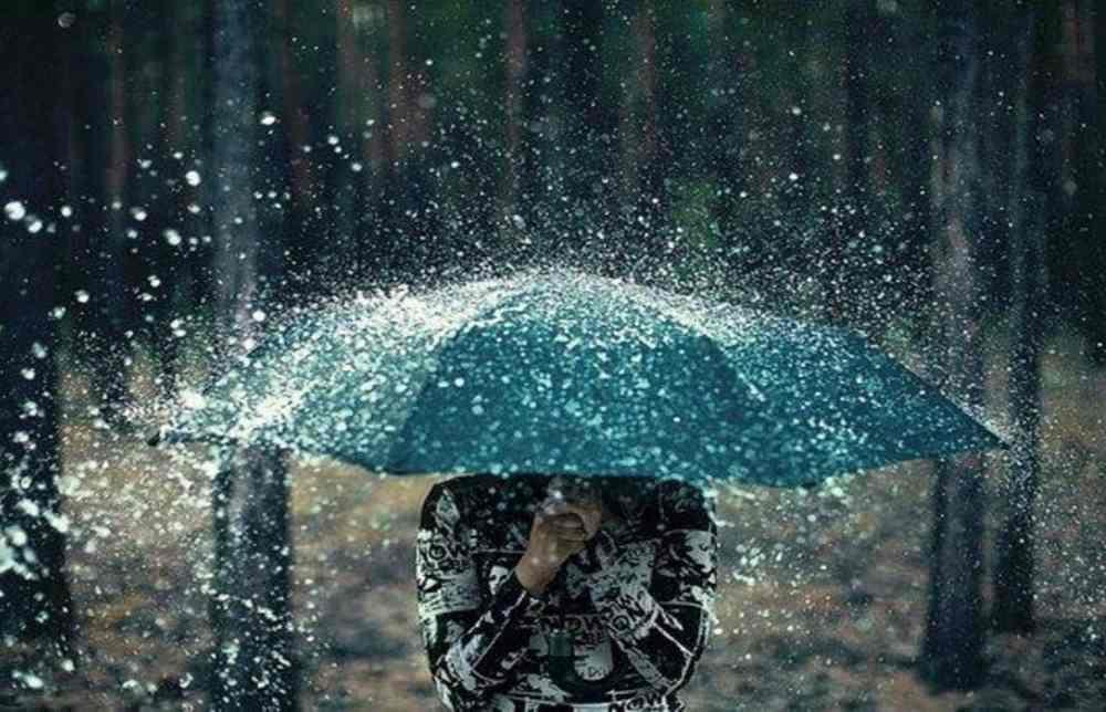 Vremea 1 august 2019. Temperaturi scăzute, ploi torențiale și descărcări electrice