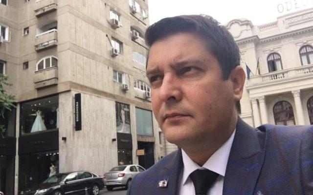 Un polițist susţine că sistemul s-a blocat atunci c&acirc;nd a &icirc;ncercat să testeze aplicaţia de localizare a apelurilor de urgenţă: &bdquo;Am vrut să mă conving personal despre cum funcţionează&rdquo;