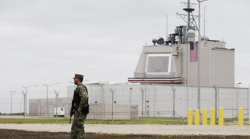 SUA ies vineri din Tratatul Forţelor Nucleare Intermediare (INF), ceea ce deschide calea unei curse a &icirc;narmării &icirc;mpotriva Rusiei şi Chinei